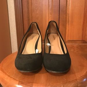 Suede black wedges